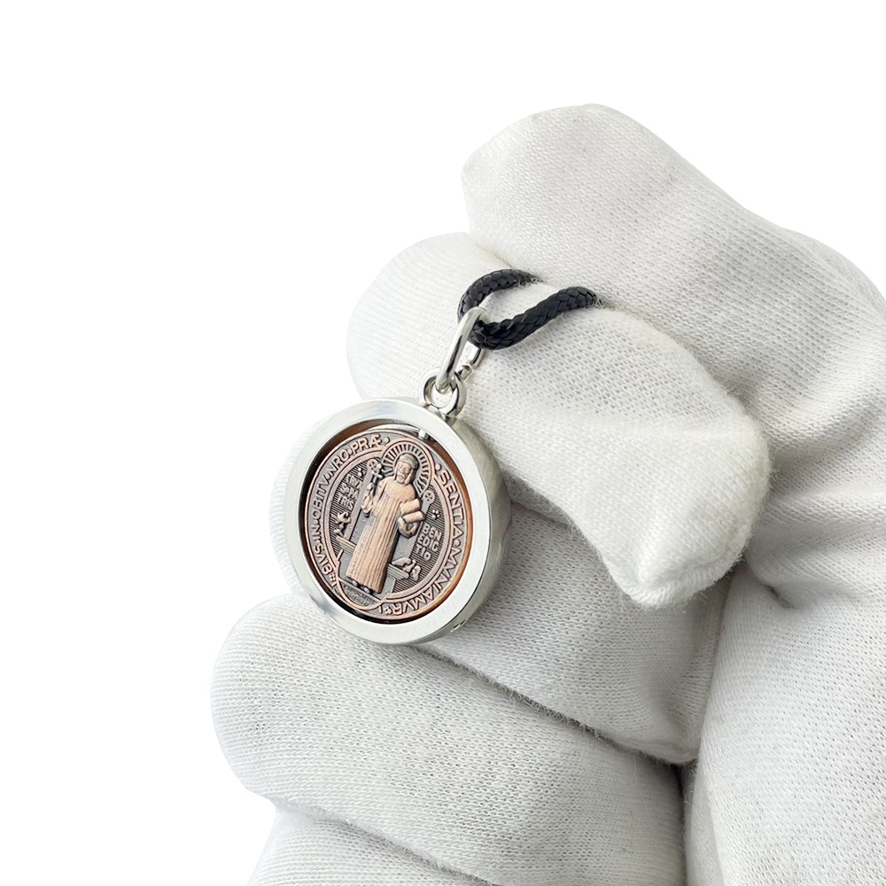 Nowy Medalik Świętego Benedykt – Jewelry & Watches Spółka Z Ograniczoną Odpowiedzialnością Sp Z Oo recenzja i cena