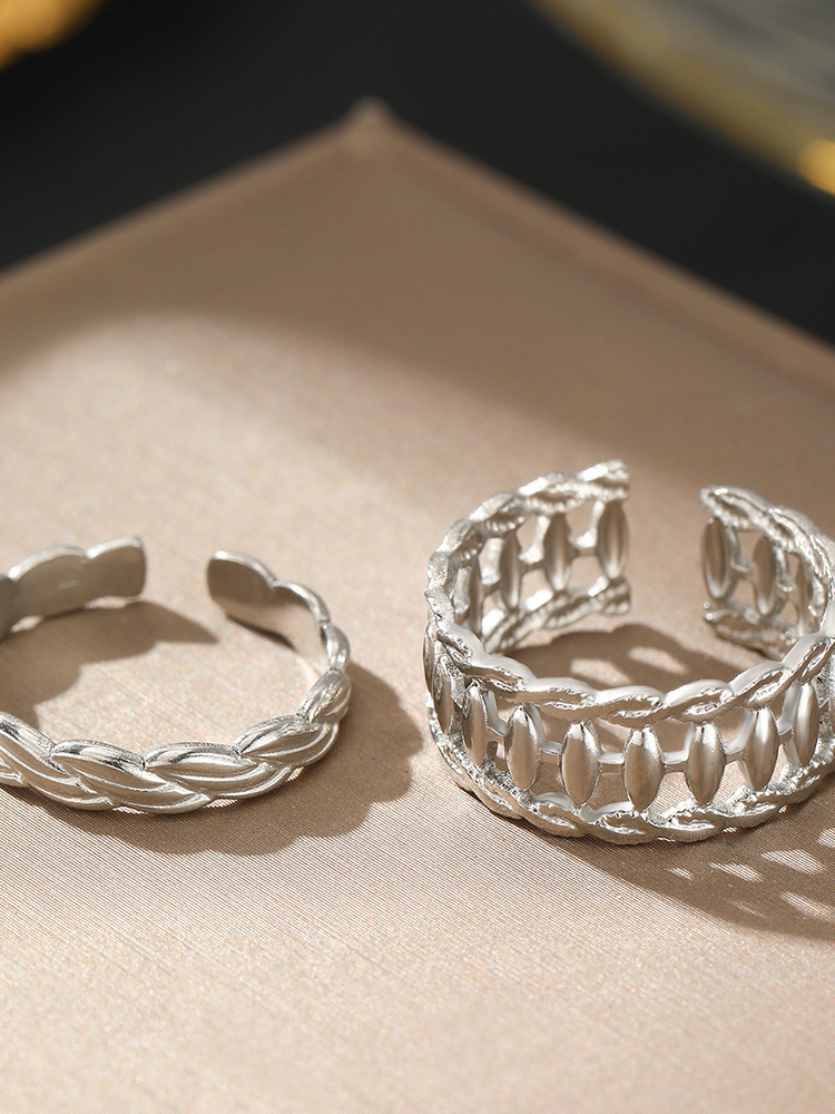 Otwarty pierścionek ze stali t – Titanium Steel Ring recenzja i cena